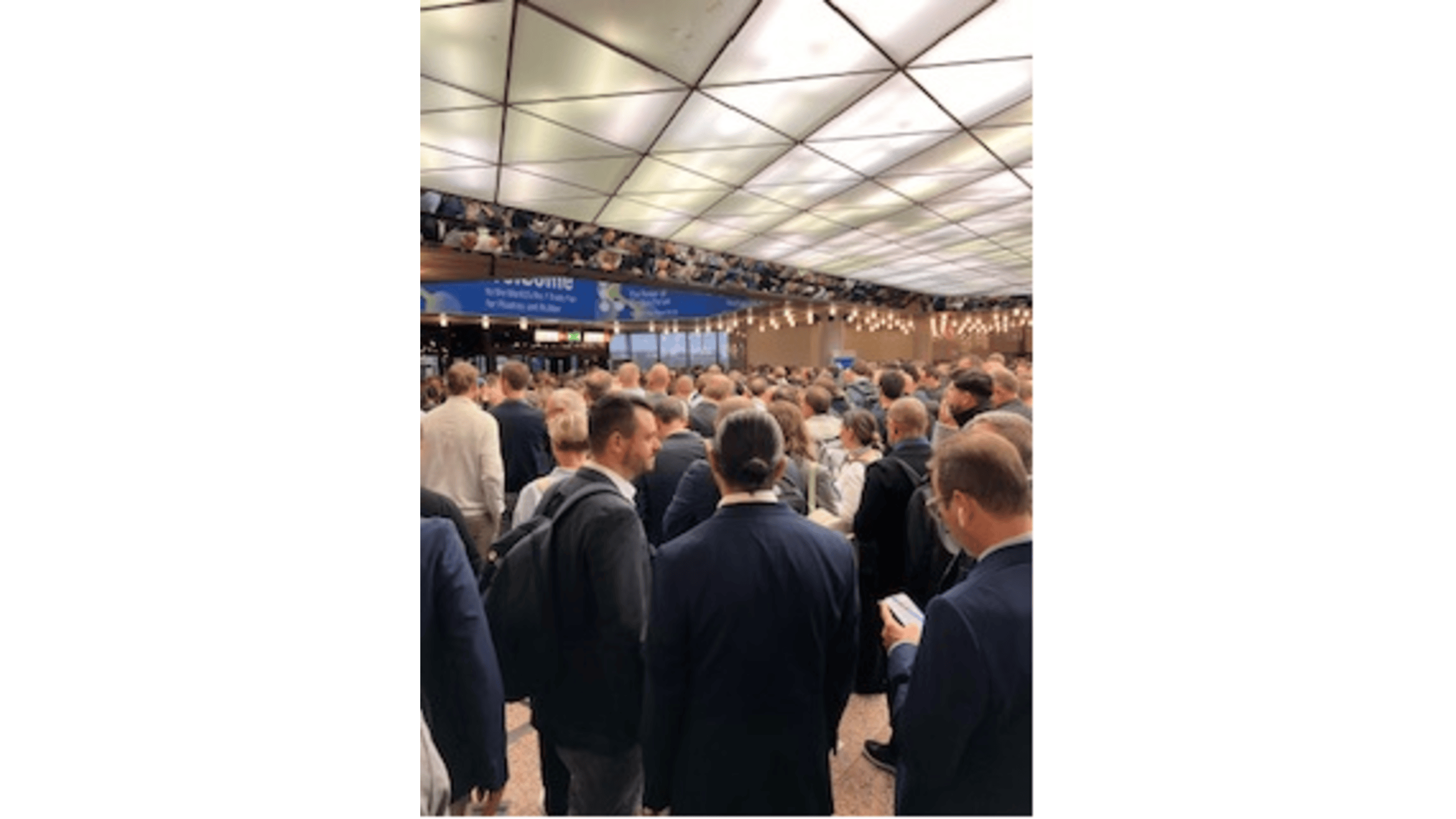 image001-2-aspect-ratio-2560-1440