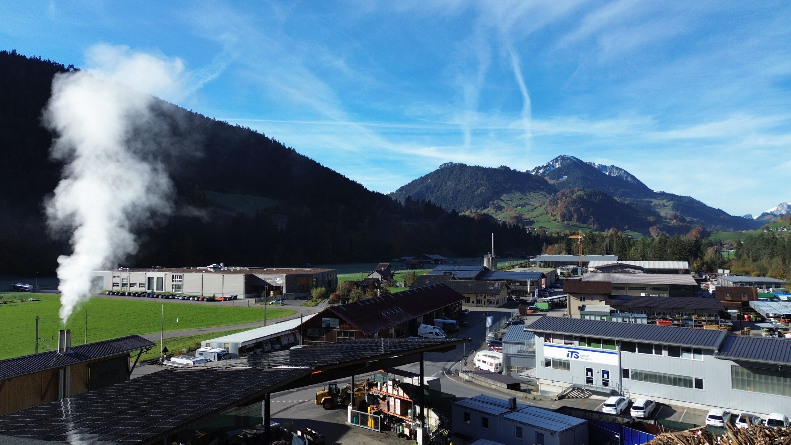 DJI_0198-2-aspect-ratio-2560-1440